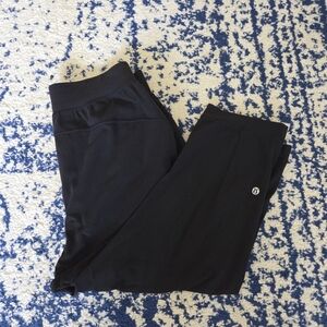Lululemon Athletica Women's Black Capris